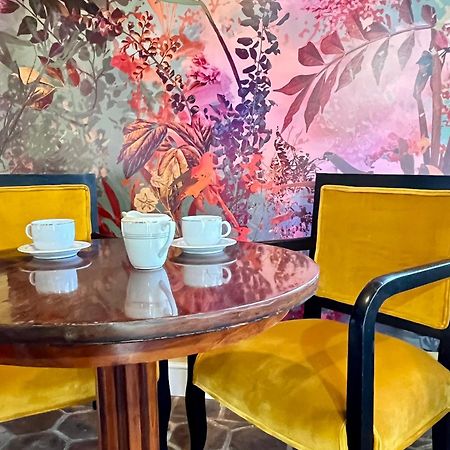 Les Cottages D'Orient Gite Boutique เมส์นิล-แซ็งต์-แปร์ ภายนอก รูปภาพ
